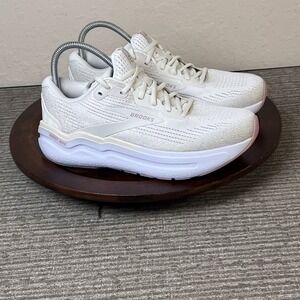 Brooks Ghost Max 2 Womens‎ Running Shoes Coconut  Cushion Sneakers 11 B Comfort